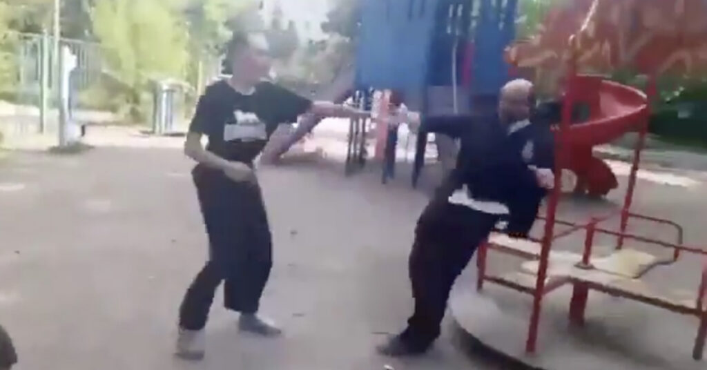 VIDEO: Peterburis peksti Leninit