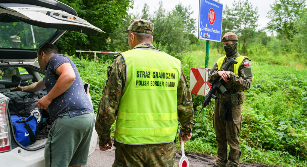 Poola pikendas piirikontrolli Leeduga kuni oktoobrini