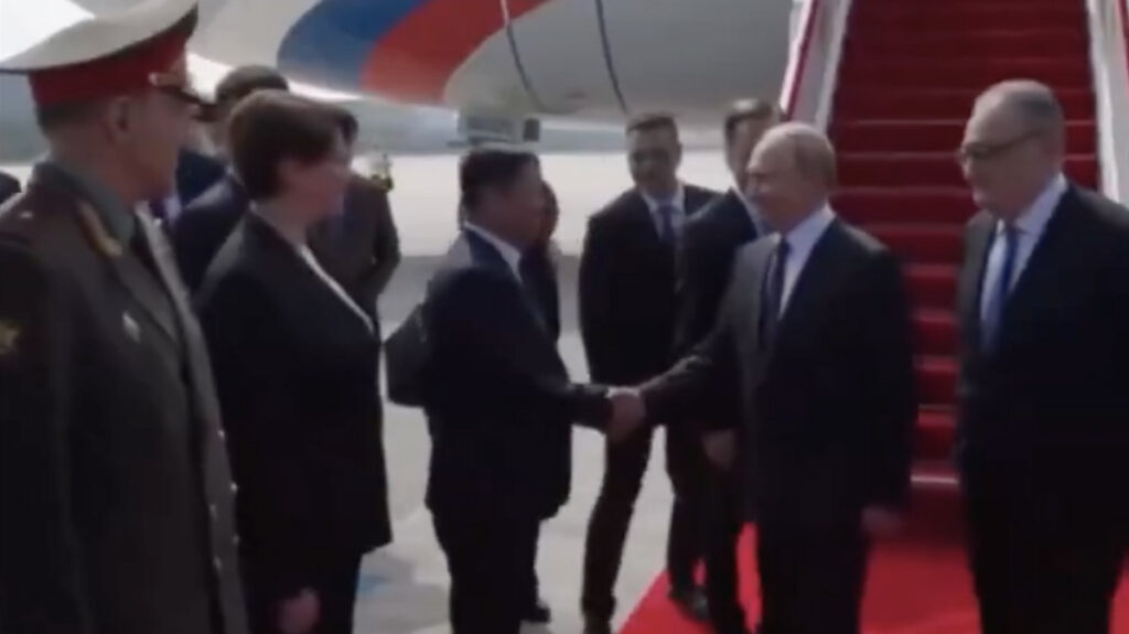 VIDEO: Putin saabus Hiinasse
