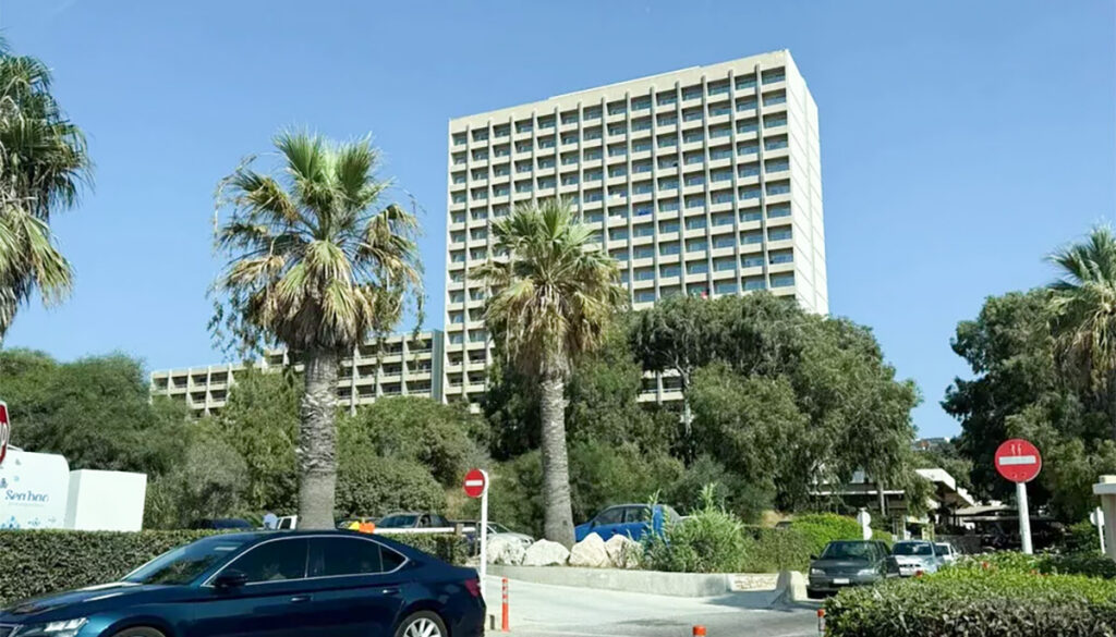 Soomlanna unelmate reis Rhodosele kujunes õudusunenäoks – ta on nutnud kuus päeva