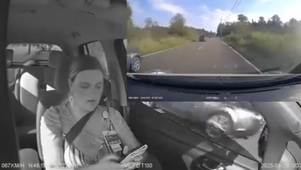 VIDEO: naine autoroolis