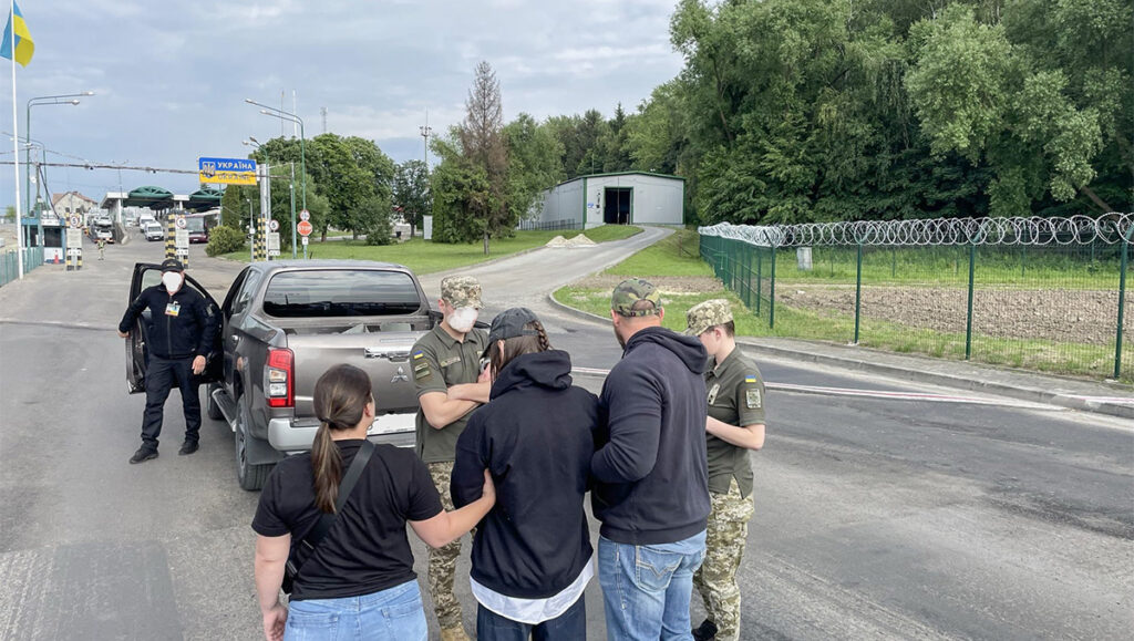 PILDID: USA hakkas Ukraina põgenikke välja saatma