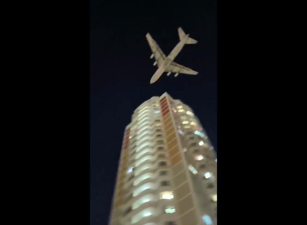 VIDEO: Moskvas oli droonioht, lennuk lendas väga madalal majade kohal