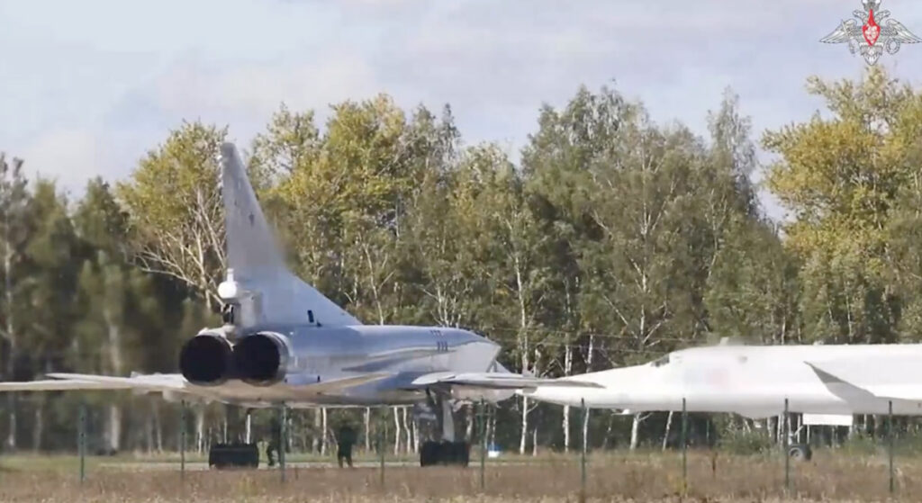 Maailm on sõja lävel: ÜRO hoiatas ilmasõja tõsise ohu eest, Putin tõi välja strateegilised tuumapommitajad