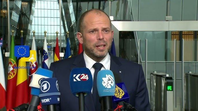 Belgia kaitseminister: Putin raketiga Brüsselit rünnata ei julge, pigem kasutab rohelisi mehikesi Eestis