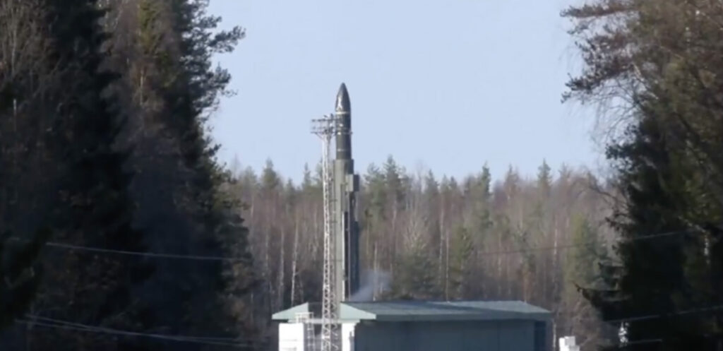 VIDEO: Venemaa lasi välja mandritevahelise raketi