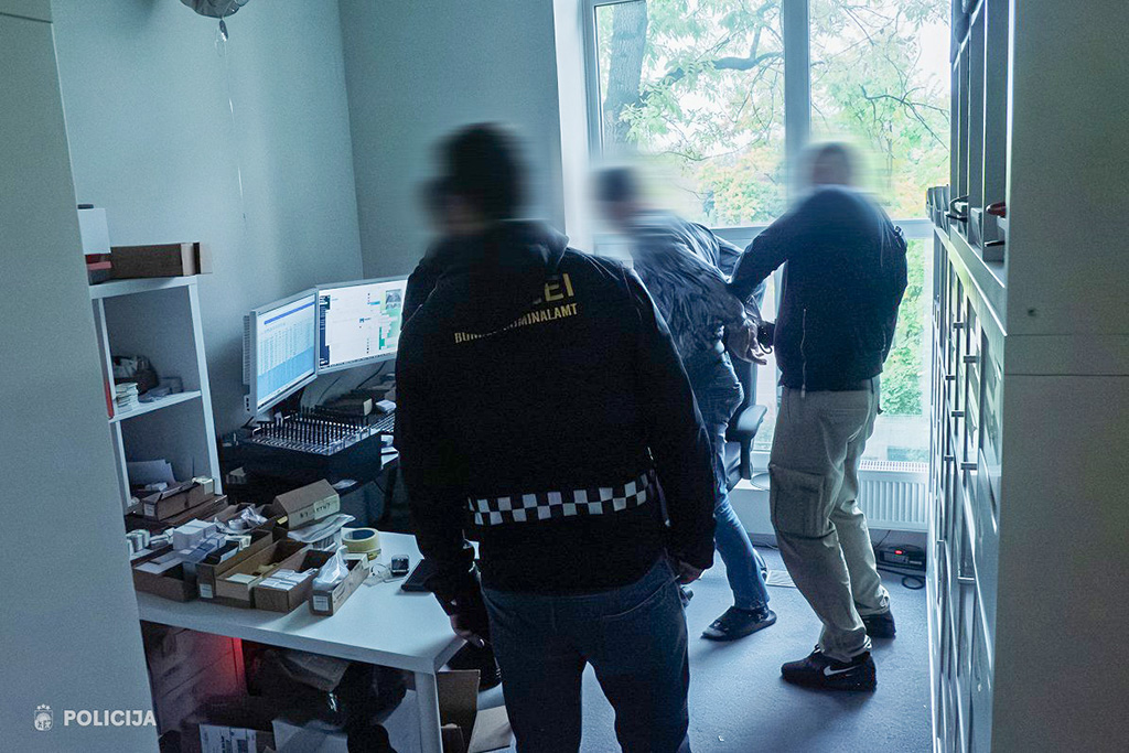 Lätis tabati telefonipetiste grupeering, ohvrid on ka Eestis