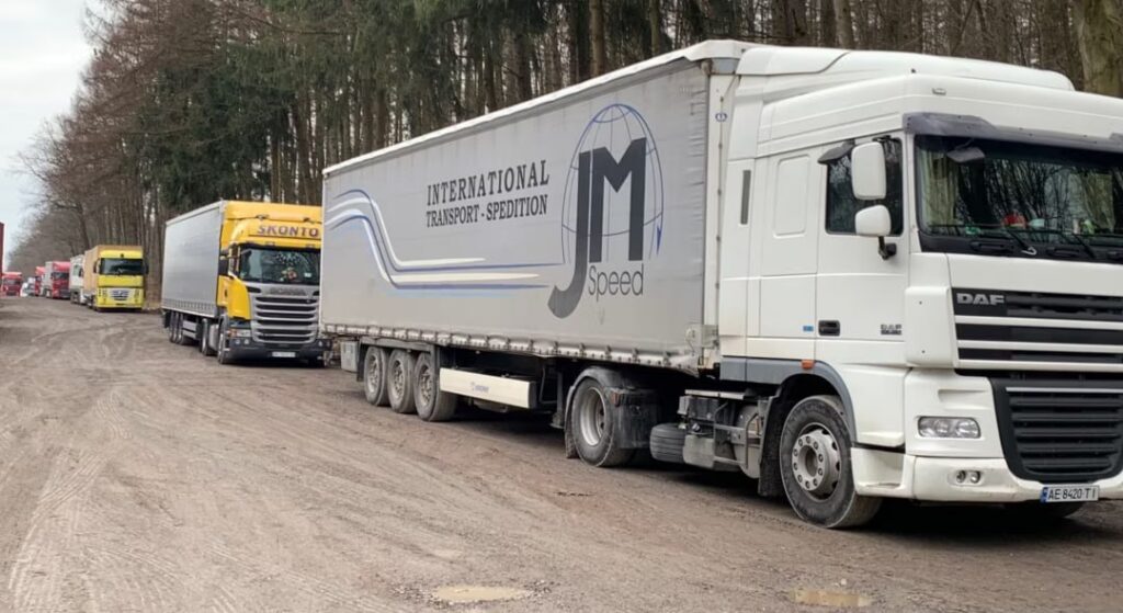 Leedu piiri sulgemine andis tagasilöögi, kuna Valgevene konfiskeerib veokid