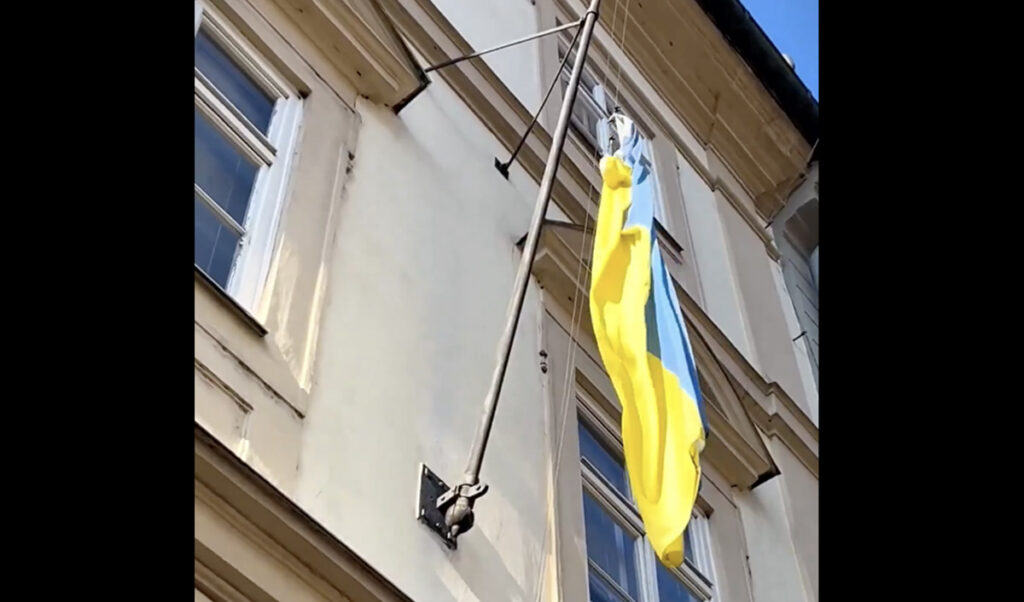 VIDEO: Tšehhi parlamendihoonelt eemaldati Ukraina lipp