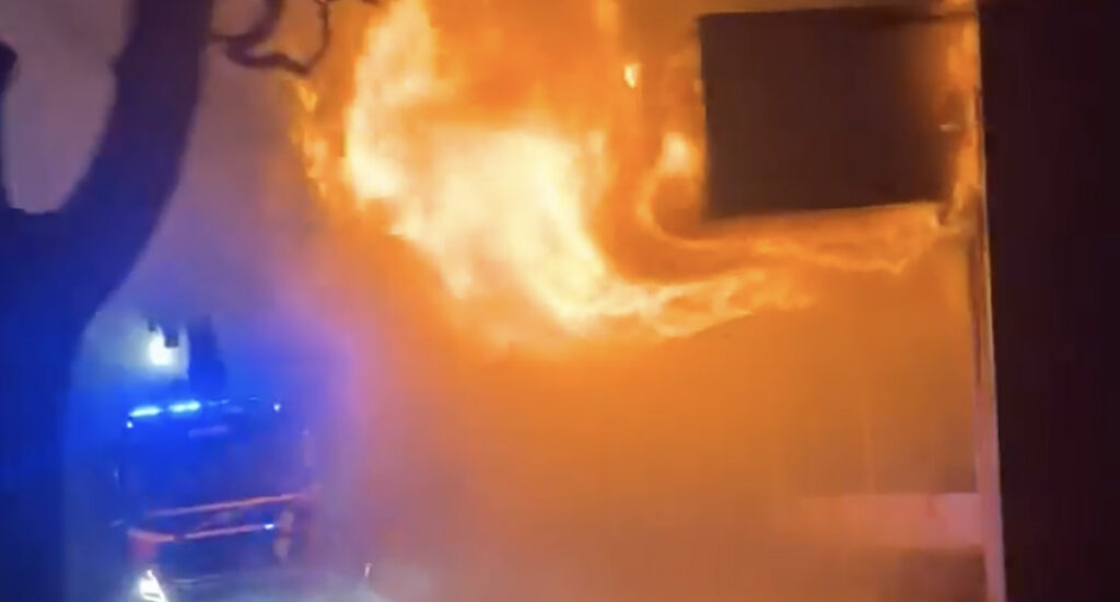 Soome politsei kahtlustab kaupluse põlengus süütamist