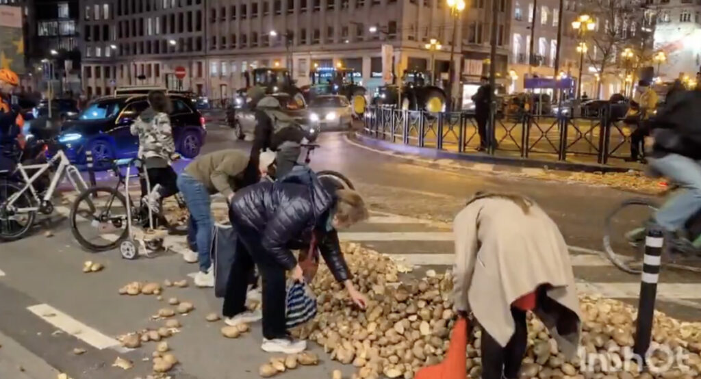 VIDEO: kohalikud korjasid Brüsselis tänavatelt kartuleid