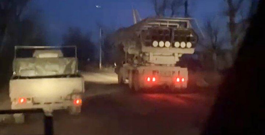 PILDID: Ukrainas ilmusid välja Põhja-Korea raketiheitjad