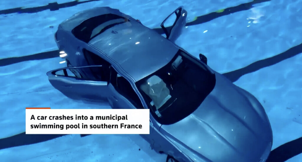 VIDEO: auto sõitis ujula basseini