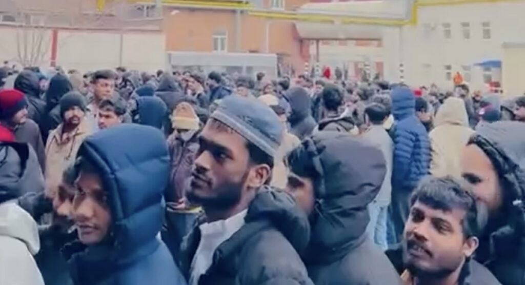 VIDEO: Venemaale saabusid esimesed 10 000 migranti Indiast