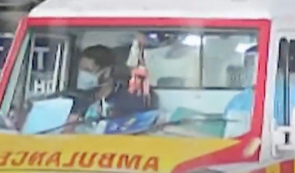 Indias levib kulutulena nahkhiirtelt pärinev tappev viirus, mille vastu pole rohtu