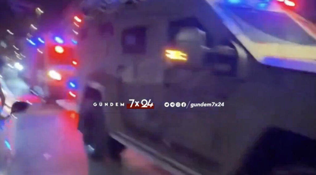 VIDEO: Venezuela endist presidenti veetakse mööda New Yorki ringi nagu tsirkuseahvi