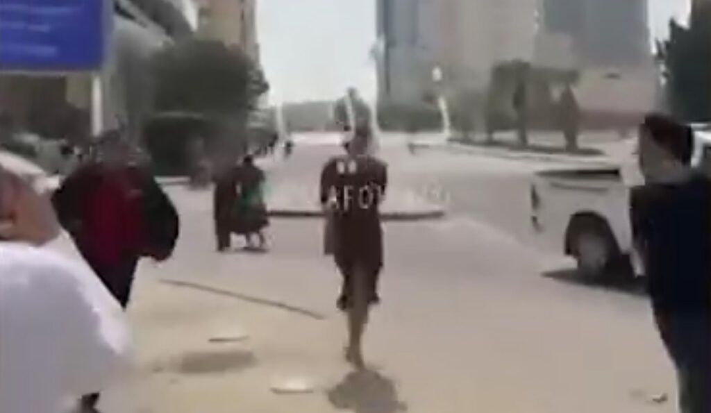 VIDEO: USA liitlased rünnaku all – Dubais puhkes paanika