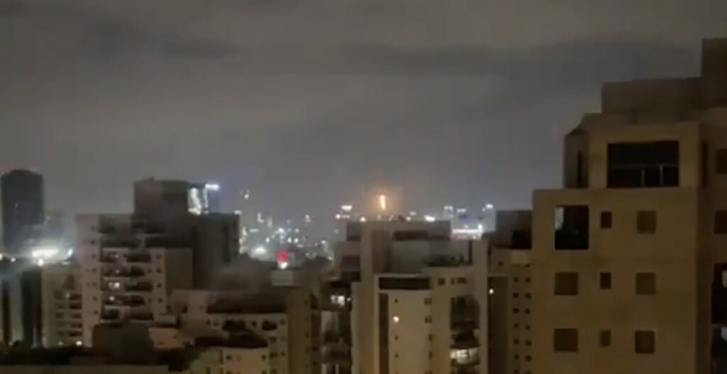 VIDEO: Iraani raketid sajavad alla Iisraelis