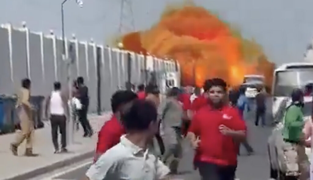 VIDEO: Kataris kukkus alla Iraani rakett, inimesed põgenevad paaniliselt