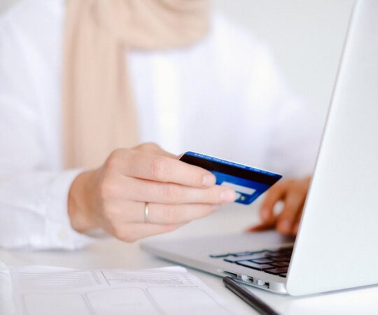 Ooteajad sissemaksete vahel: kohustuslikud viivitused ja kas need vähendavad kahju