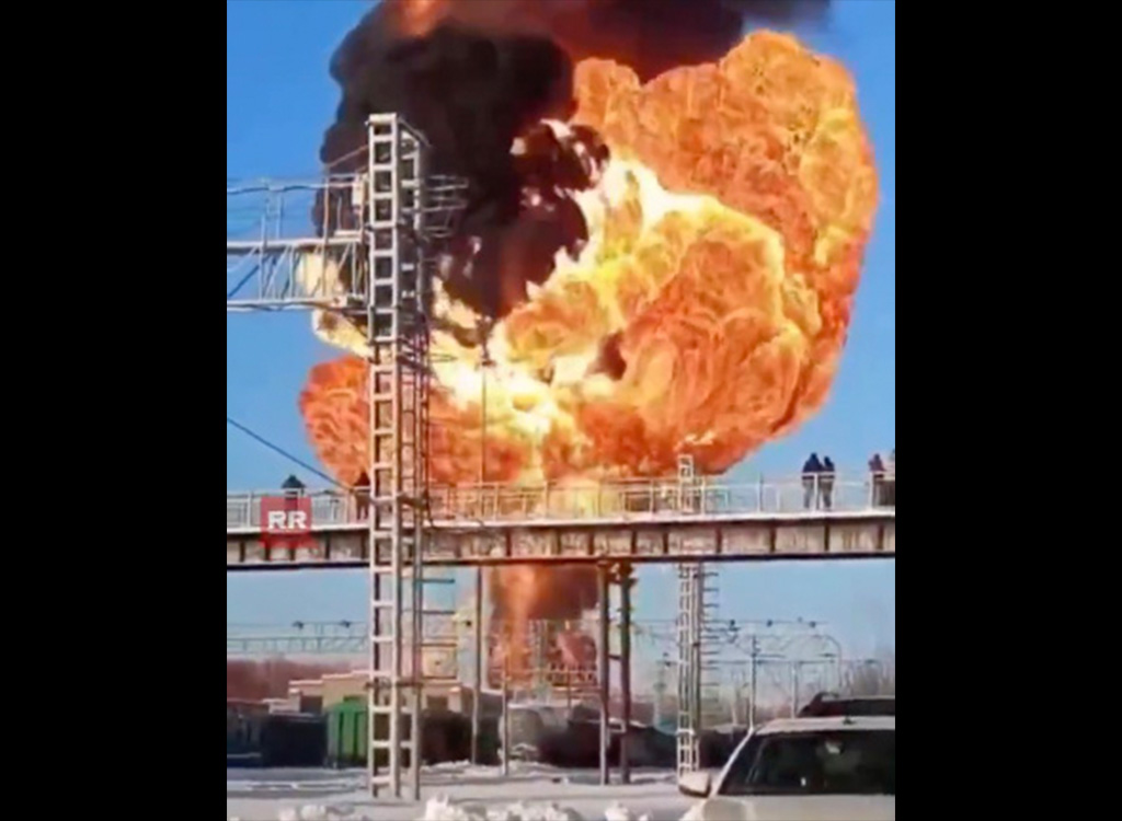 VIDEO: Venemaal plahvatasid raudteel kütusetsisternid