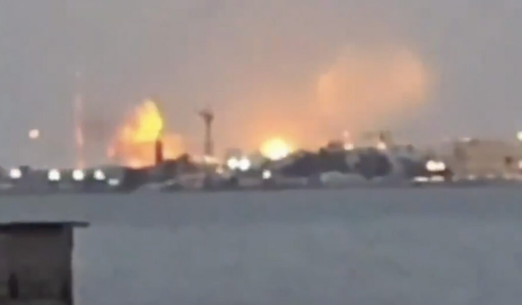 VIDEO: Bahreinis lendavad Iraani raketid läbi – õhutõrje on ammendunud