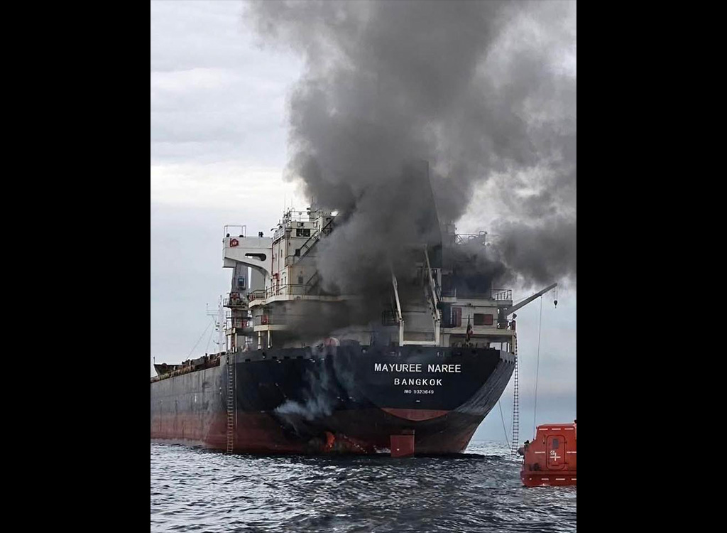 Saudi naftafirma hoiatab katastroofi eest pärast seda, kui pihta sai kolm kaubalaeva