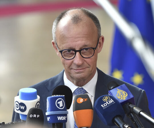 Küsitlus: Saksamaa kantsler on maailma kõige ebapopulaarsem valitsusjuht