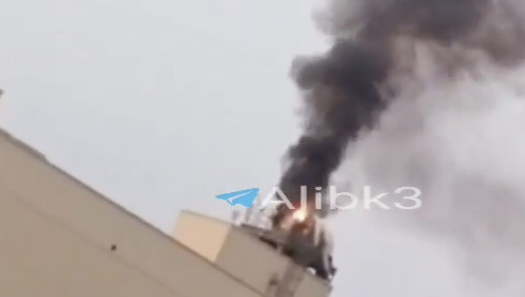 Sõjamöll Lähis-Idas laieneb: USA ründas Iraani naftataristut, Iraan ründas USA saatkonda