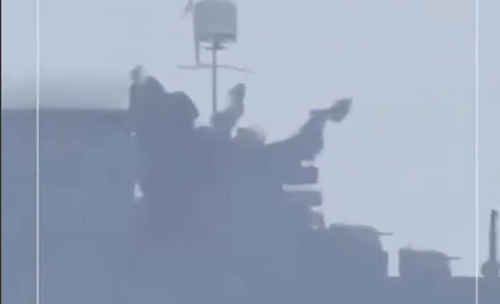 VIDEO: USA suur sõjalaev sai tabamuse Iraani raketiga