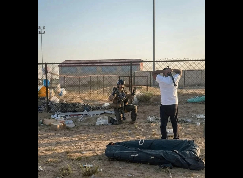 VIDEO: Kuveidis alla kukkunud USA lennuki piloot oli sunnitud põlvitama