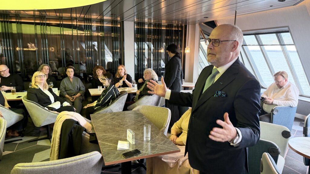 Eesti president Alar Karis alustas riigivisiiti Soomes   