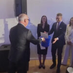 Eesti president kinkis Soome presidendile ämbri