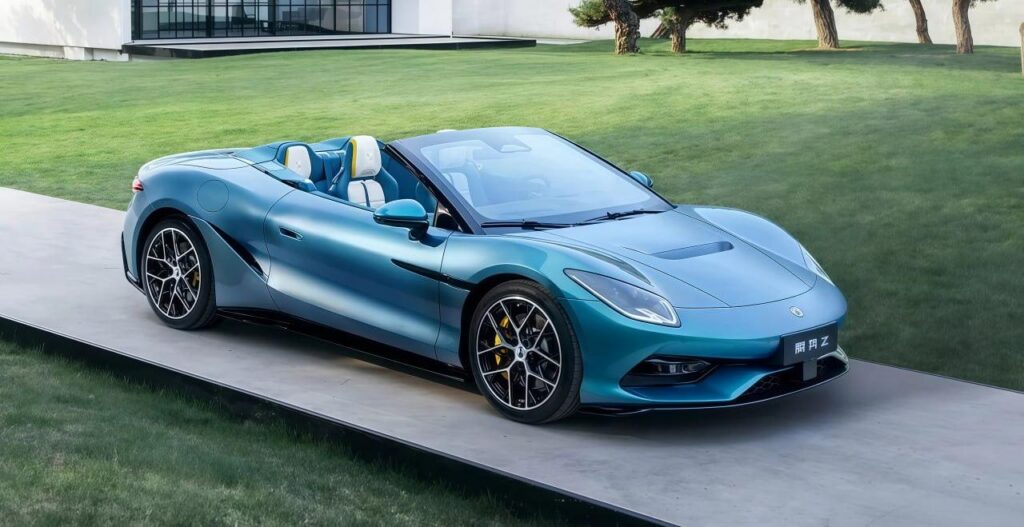 VIDEO: Hiina tõi turule Lamborghini konkurendi, hind on vaid murdosa sellest