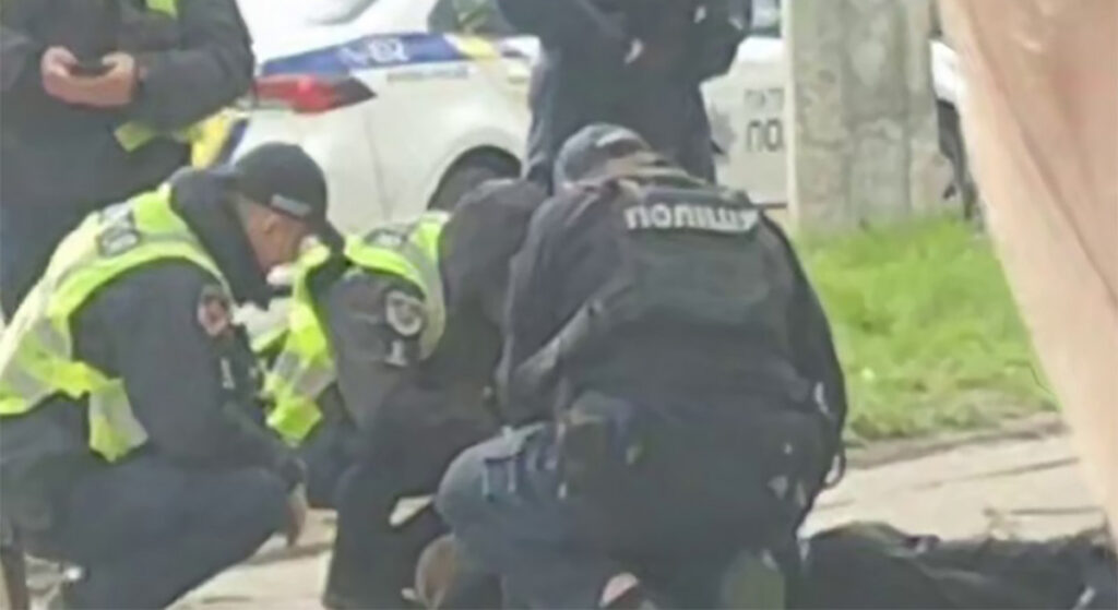 Relvastatud mehed avasid Ukrainas tänaval laste pihta tule