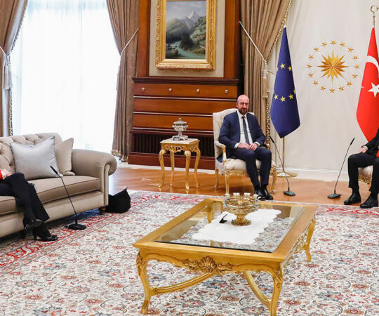 Euroopa Ülemkogu endine juht süüdistab Euroopa Komisjoni juhti autoritaarses võimuhaaramises