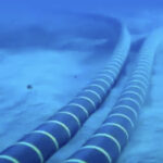 Iraan ähvardas, et hakkab merekaableid läbi lõikama