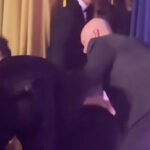 VIDEO: Trump kukkus pikali pärast tulistamist, kui teda minema talutati