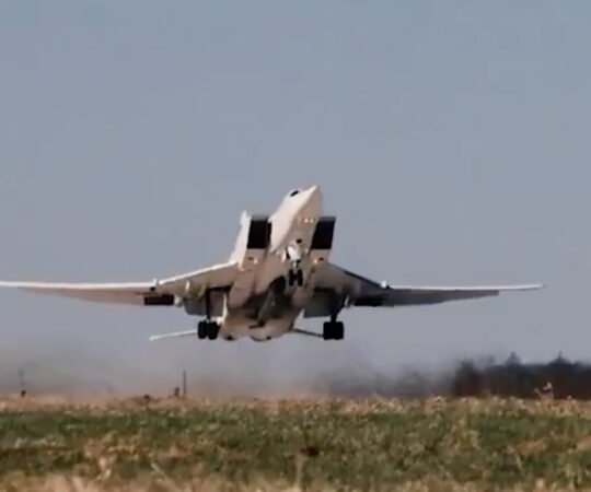 VIDEO: Venemaa saatis oma tuumapommitajad Läänemere kohale, NATO sekkus