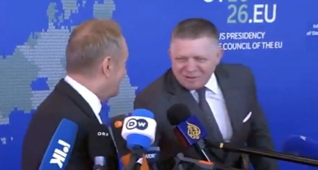 VIDEO: Poola peaminister andis mõista, et venelased on jätkuvalt Euroopa Ülemkogu saalis