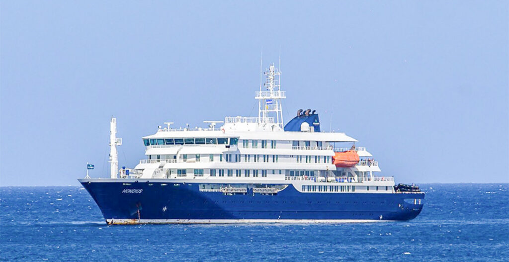 Surmakruiis Atlandil: kolm inimest surnud ja veel mitmed nakatunud tapva viirusega
