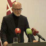 Läti kaitseminister astus tagasi – Venemaa suunas Ukraina droonid Lätti, kus need plahvatasid kütusehoidlas