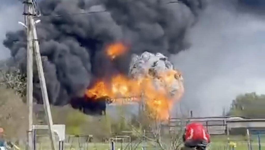 VIDEO: Ukrainas sai tabamuse naftabaas, puhkes suur tulekahju
