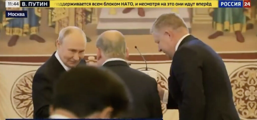 VIDEO: Putin jõi külalistega 100 grammi viina
