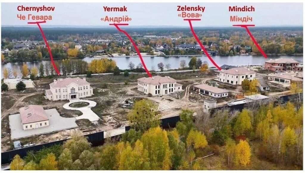 Ukraina presidendi kantselei endine juht sai süüdistuse rahapesus luksvillade ehitamiseks