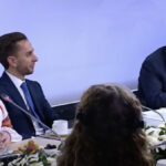 VIDEO: Setode esindaja istus Putiniga ühe laua taga ja kiitis mulgi kapsaid – Putin tegi ettepaneku levitada neid üle Venemaa