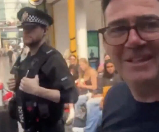 Briti peaminister pani ameti maha, uus juht teada