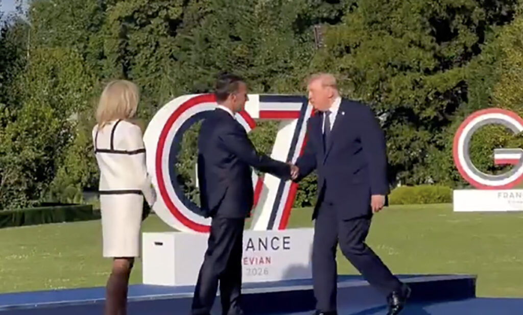 Kas varjatud sõnum? Prantsuse president avaldas G7 video koos Vene hitiga