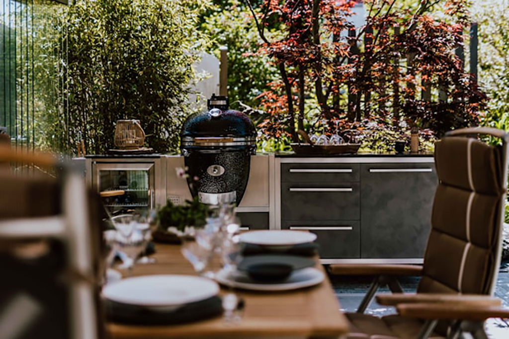 Kamado grill – miks on keraamiline grill parim valik sinu välikööki?