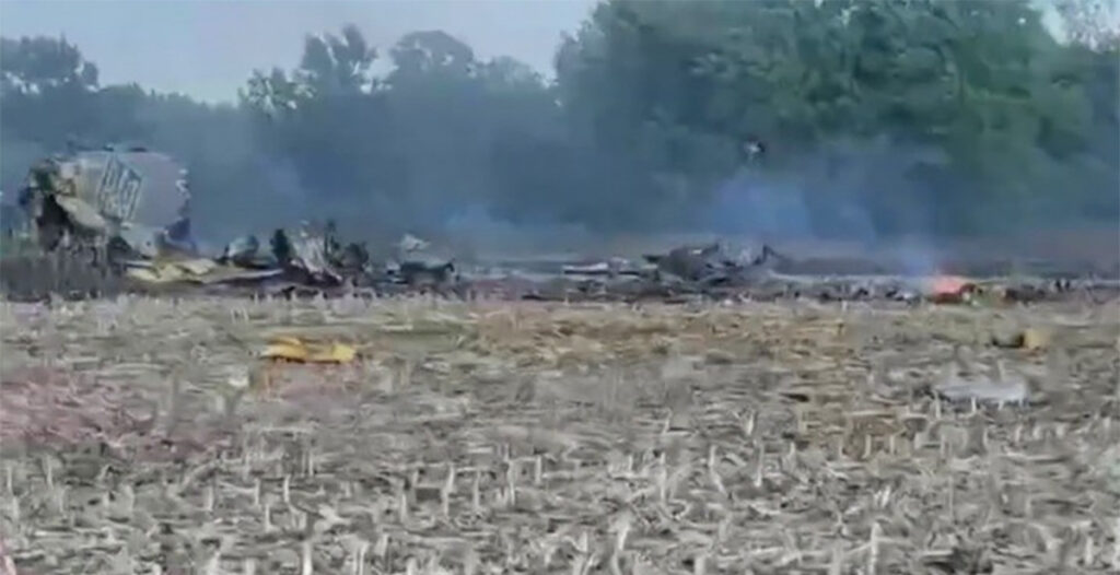 VIDEO: Ukrainas kukkus alla sõjalennuk, kaks inimest said surma